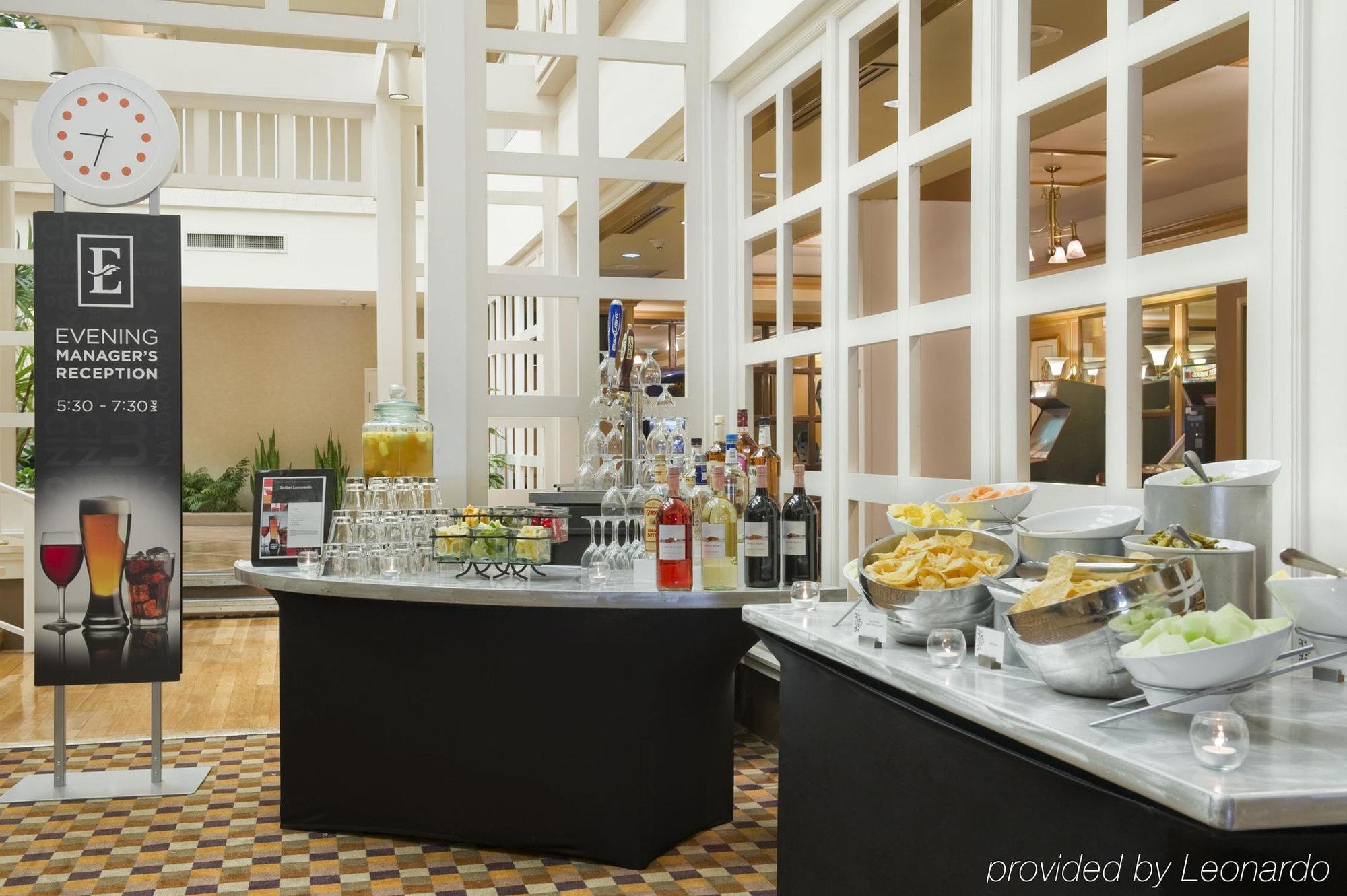 Embassy Suites By Hilton Atlanta Airport College Park Restaurante foto